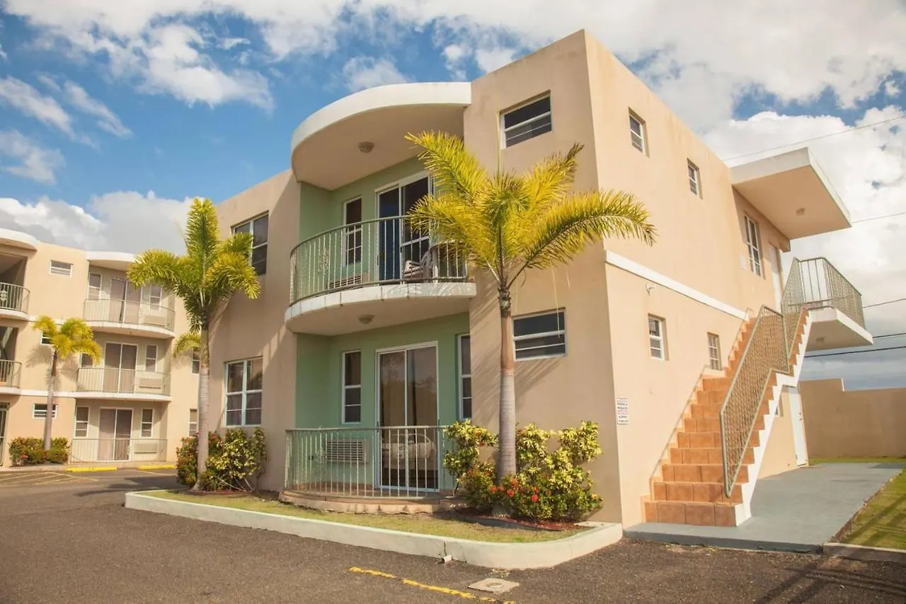 Coco Loco Ocean Views, Balcony, Pool, Laundry Apartment Rincon